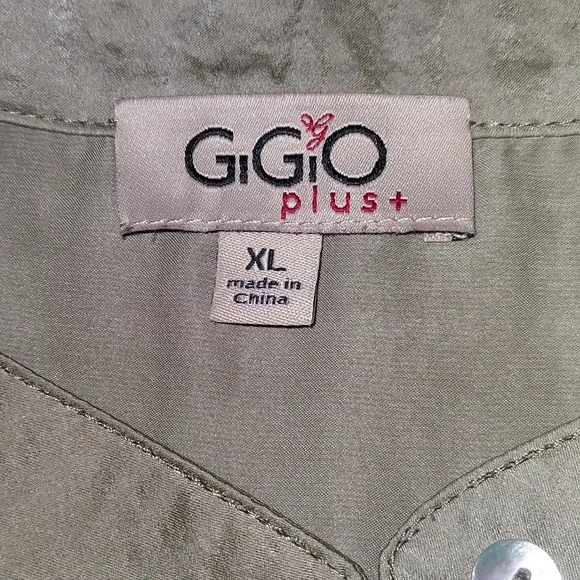 Gigio Blouse - Picture 10 of 11
